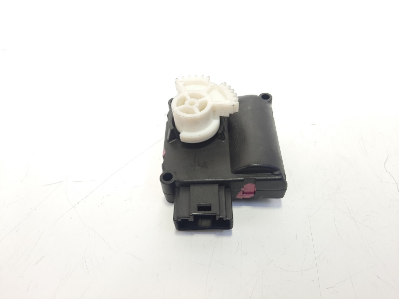 Motoras aeroterma bord, cod 4F0820511B, Audi A8 (4E) (id:381767)