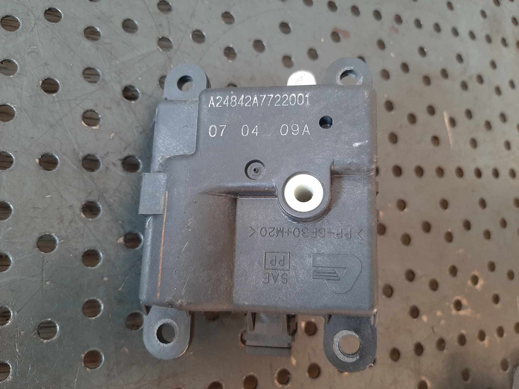 Motoras aeroterma bord nissan qashqai j10 nj10 jj a24842a7722001