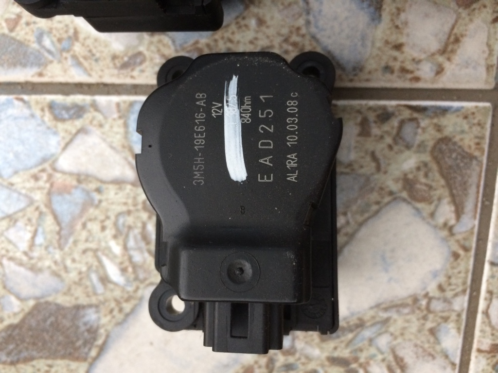 Motoras aeroterma Ford Mondeo MK4 [2007 - 2010] Liftback 2.0 TDCi DPF AT (140 hp) MK4 (BA7) TITANIUM