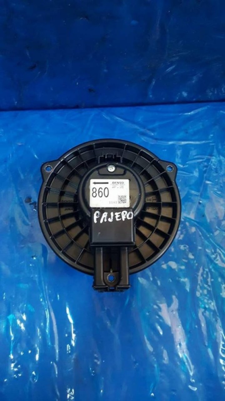Motoras aeroterma mitsubishi pajero IV cod 116340-8601
