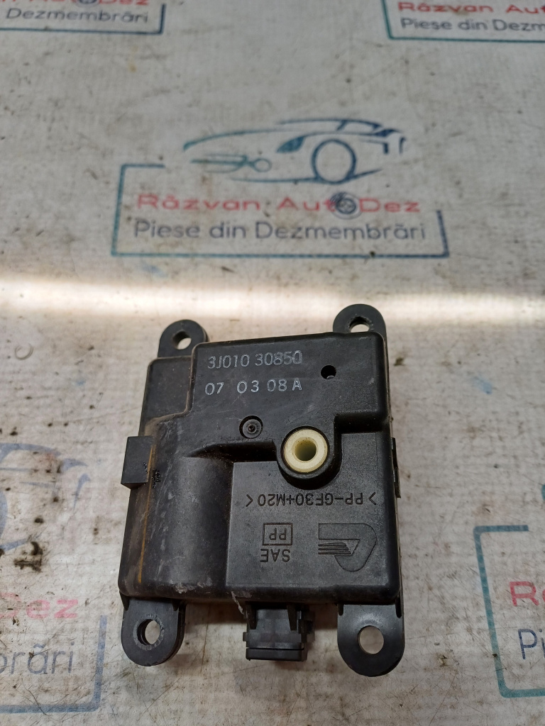 Motoras aeroterma Nissan Qashqai - Benzina 2010, 3J01030850