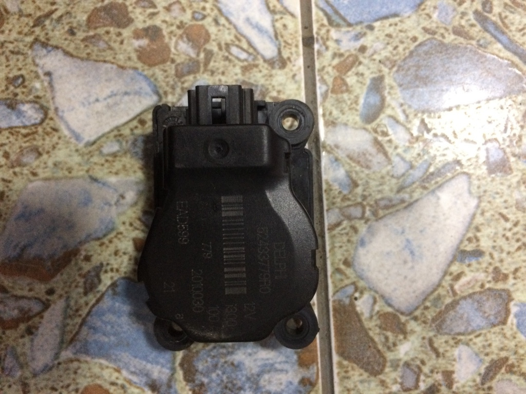 Motoras aeroterma Opel Insignia A [2008 - 2014] Liftback 5-usi 2.0 CDTI AT (160 hp) A EXCLUSIV