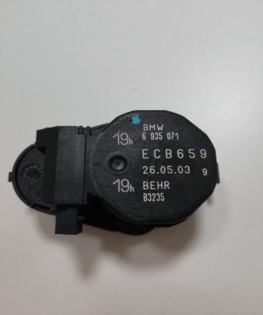 Motoras Behr Clapeta Aeroterma 6935071 / ECB659 BMW Seria 7 E65/E66 [facelift] [2005 - 2008]