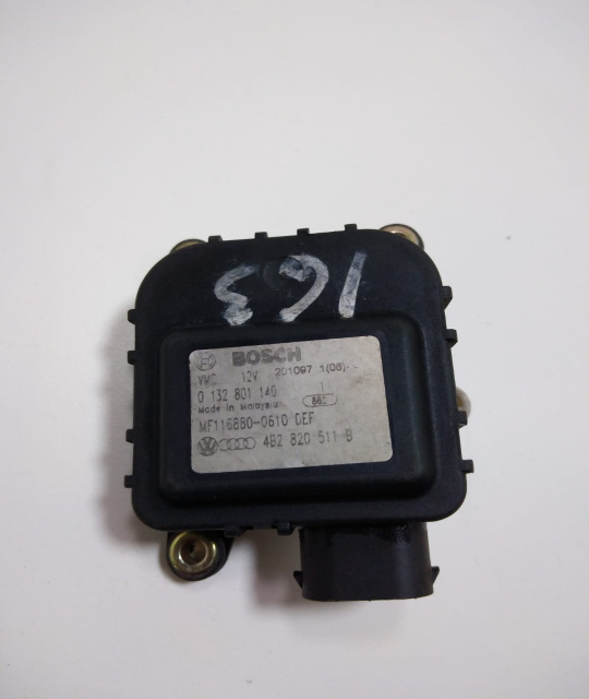Motoras Bosch Clapea aeroterma / Actuator 0132801140 / 4B2820511B Audi A6 4B/C5 [facelift] [2001 - 2004]