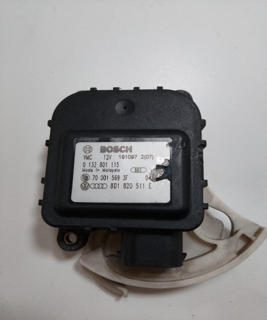 Motoras Bosch clapeta aeroterma 0132801115 Volkswagen VW Passat B5 [1996 - 2000]