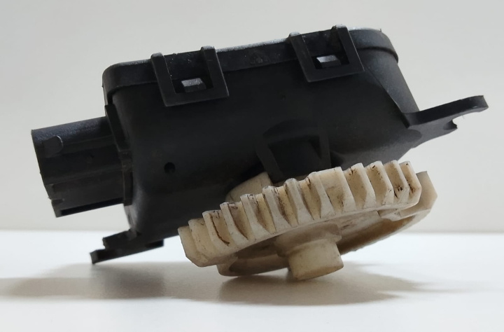Motoras Bosch Clapeta Aeroterma 0132801202 Skoda Fabia 6Y [1999 - 2004]