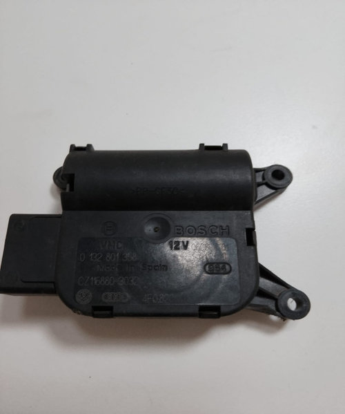 Motoras Bosch Clapeta Aeroterma 0132801358 / CZ116880-3032 Audi A6 4F/C6 [2004 - 2008]
