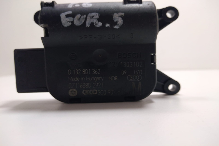 Motoras Bosch Clapeta Aeroterma 0132801362 Volkswagen VW Passat B6 [2005 - 2010]