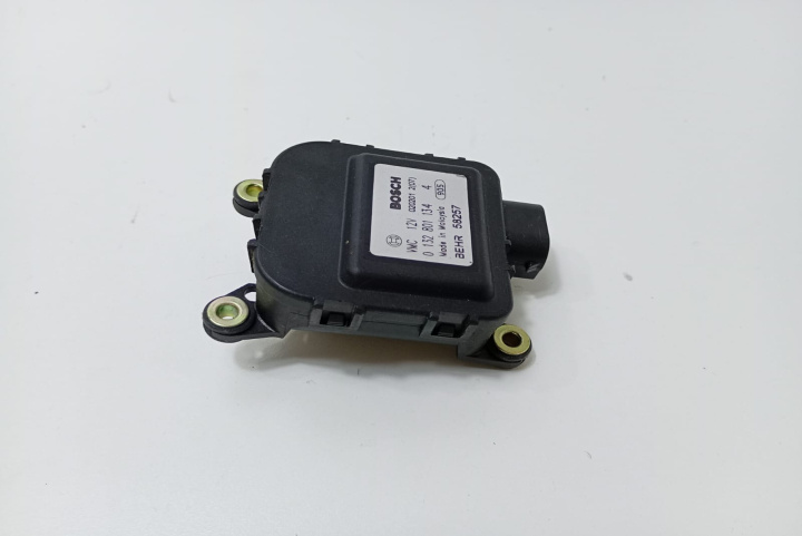 Motoras Bosch clapeta aeroterma 032801134 Opel Astra G [1998 - 2009]