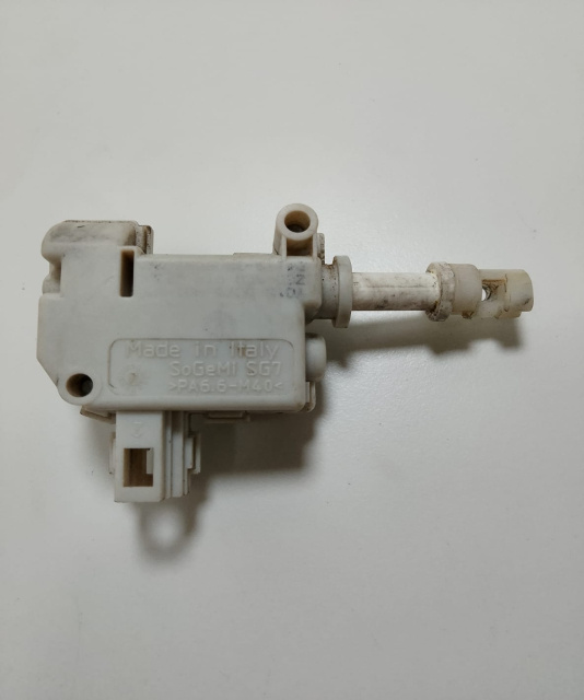 Motoras capac rezervor 3C0810773 Volkswagen VW Passat B6 [2005 - 2010]