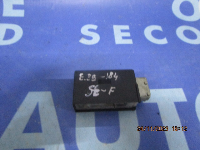 Motoras centralizare BMW E39 1998; 8352165 (portiere)