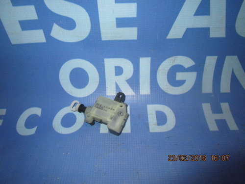 Motoras centralizare Mercedes E240 W211;  A322902 (tetiere spate)