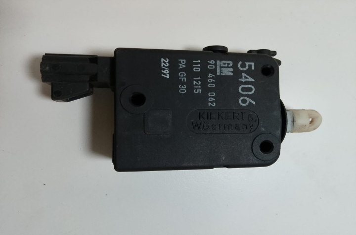Motoras Clapeta 90460062 / 1101215 Opel Omega B [1994 - 1999]