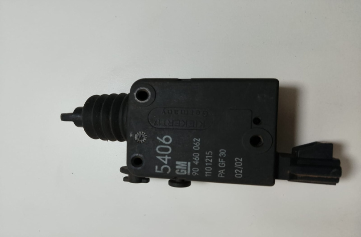 Motoras Clapeta 90462 / 1101215 Opel Vectra B [1995 - 1999]