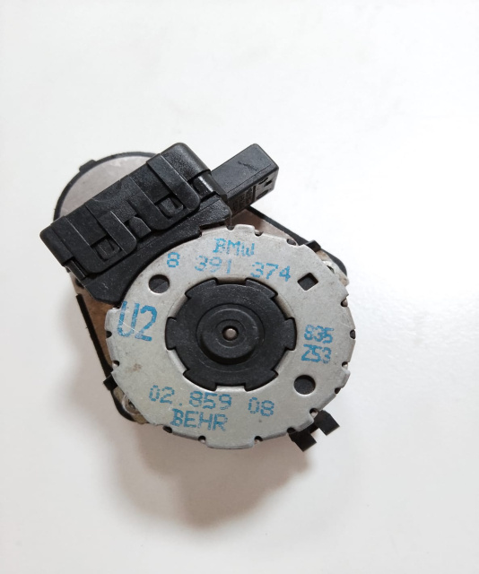 Motoras clapeta aeroterma 8391374 BMW Seria 7 E38 [1994 - 1998]