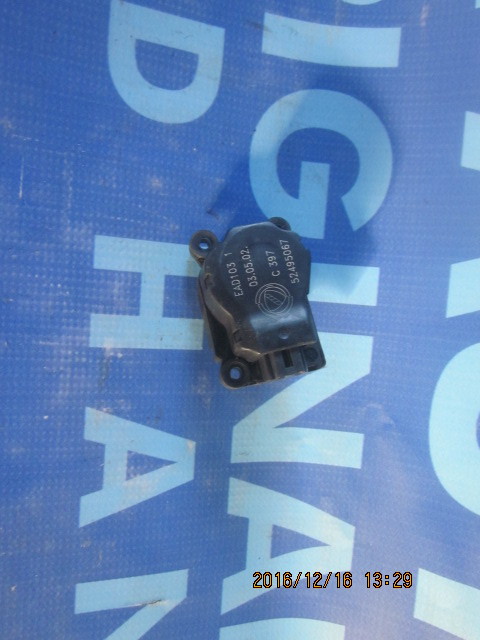 Motoras clapeta aeroterma Alfa Romeo 147 : 52495067