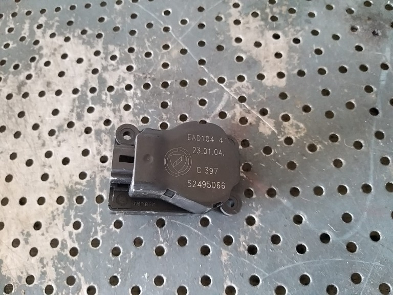 Motoras clapeta aeroterma alfa romeo 147 937 52495066
