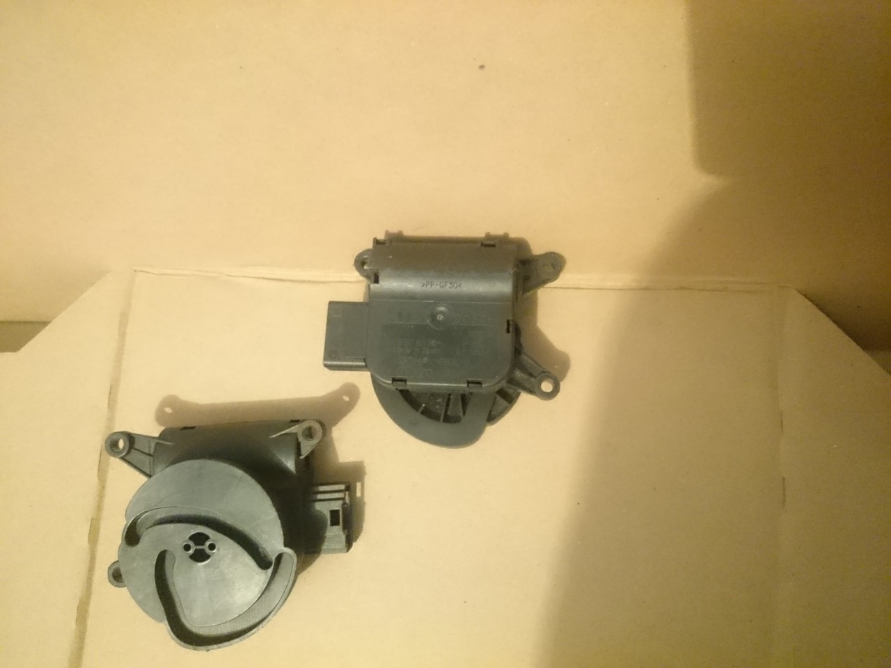 Motoras clapeta aeroterma  Audi A4 A6 B7 (2001-2008) cod 0132801310 / 8E2820511C
