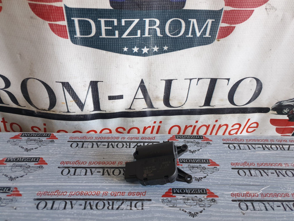 Motoras clapeta aeroterma Audi A4 B6 2.5 TDi 155/163 cai cod piesa : 8E1820511A