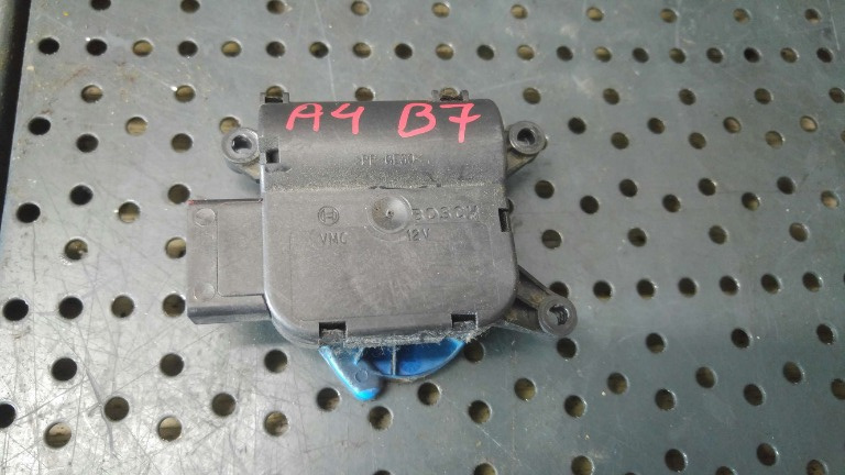Motoras clapeta aeroterma audi a4 b7 8e 0132801322