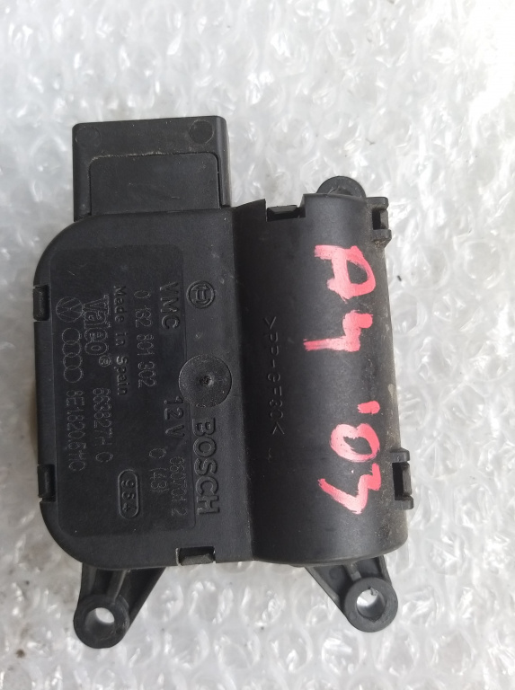 Motoras clapeta aeroterma Audi a4 b7 8e1820511c