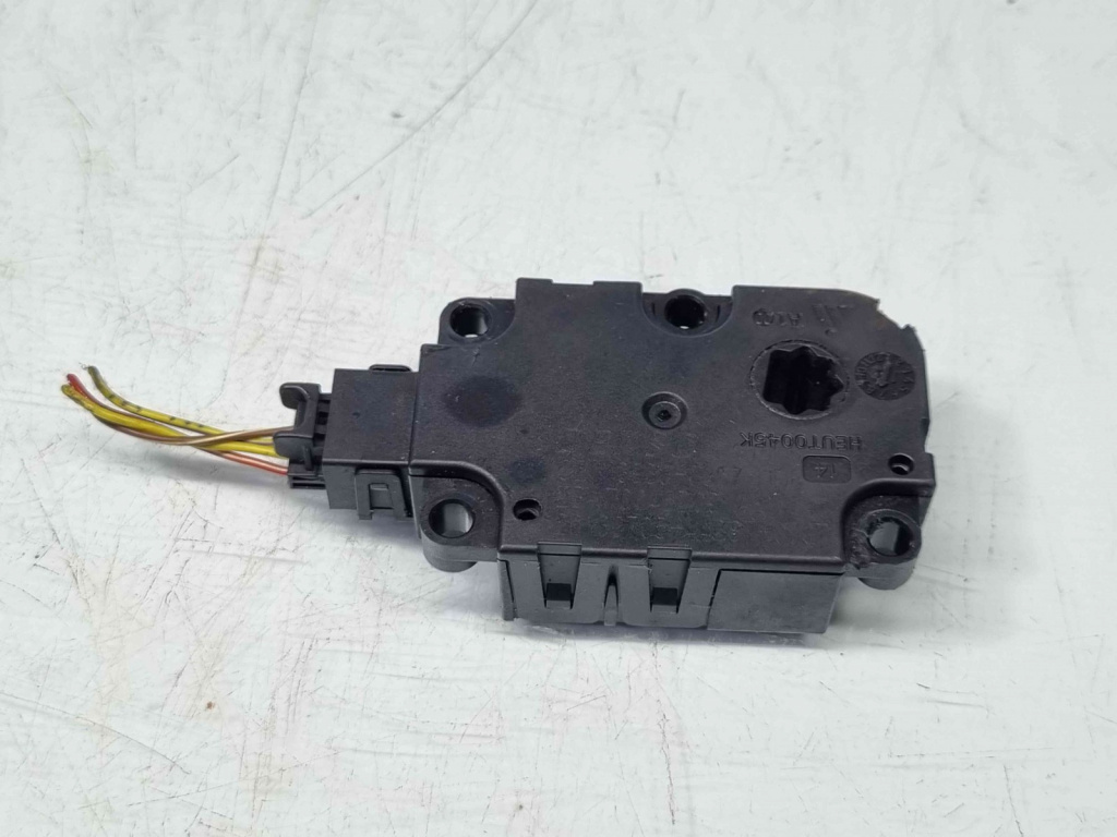 Motoras clapeta aeroterma bord Audi A6 (4G2, C7) [Fabr 2012-2017] CZ113930-0857
