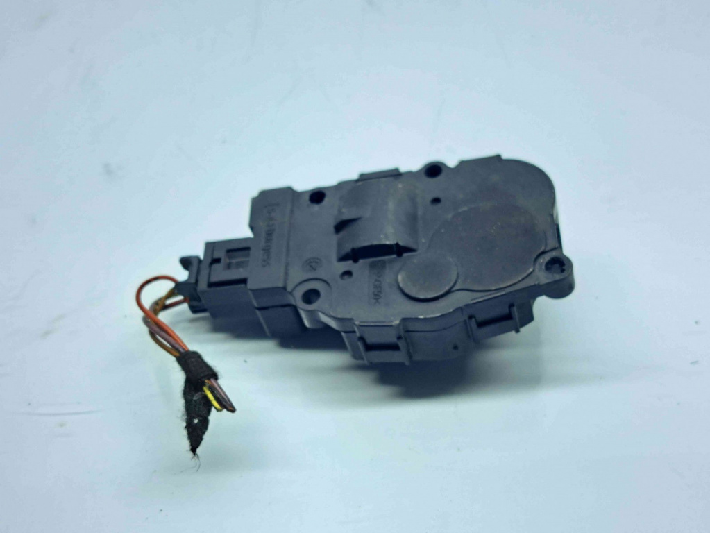 Motoras clapeta aeroterma bord Mercedes Clasa C (W204) [Fabr 2007-2014] OEM