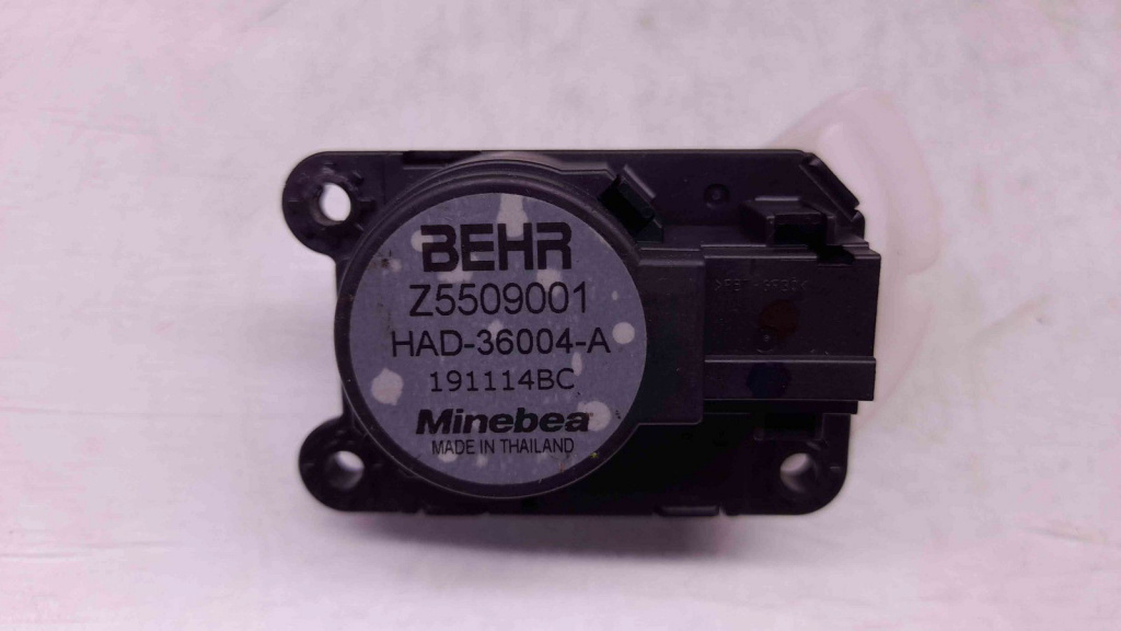 Motoras clapeta aeroterma bord Peugeot 3008 [Fabr 2009-2016] Z5509001