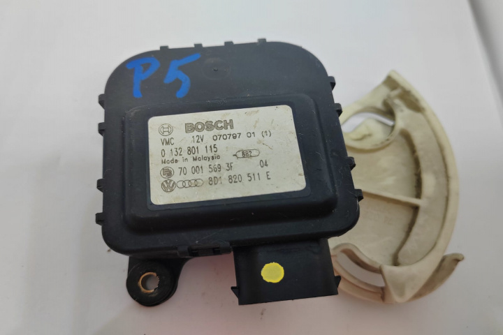 Motoras clapeta aeroterma Bosch 0132801115 Volkswagen VW Passat B5 [1996 - 2000]