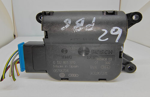 Motoras clapeta aeroterma Bosch 0132801370 Volkswagen VW Passat B6 [2005 - 2010]
