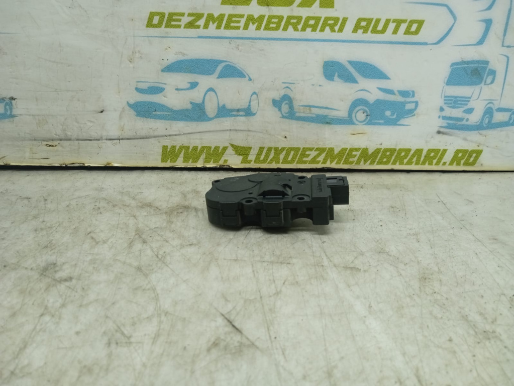 Motoras clapeta aeroterma cz113930-0711 BMW Seria 3 E91 [facelift] [2008 - 2013] 2.0 d N47D20A