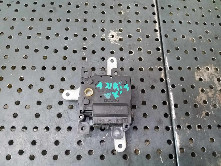 Motoras clapeta aeroterma toyota auris 0638000920