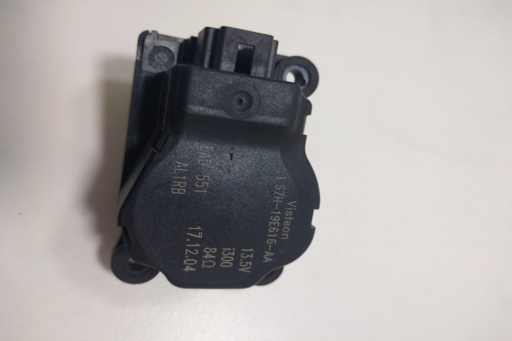 Motoras clapeta aeroterma Visteon 1S7H19E616AA Ford Mondeo MK3 [facelift] [2003 - 2007]