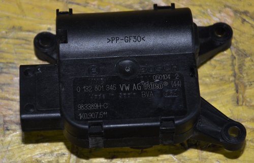 MOTORAS CLAPETA AEROTERMA VW-AUDI-SKODA 2004-2007.COD:1K2907511G