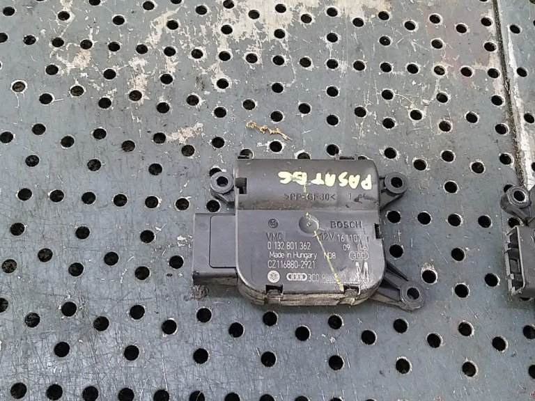 Motoras clapeta aeroterma vw passat b6 3c 0132801362