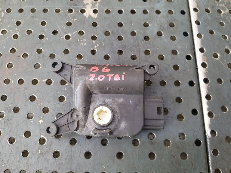Motoras clapeta aeroterma vw passat b6 3c 3c1907511 cz1168802880
