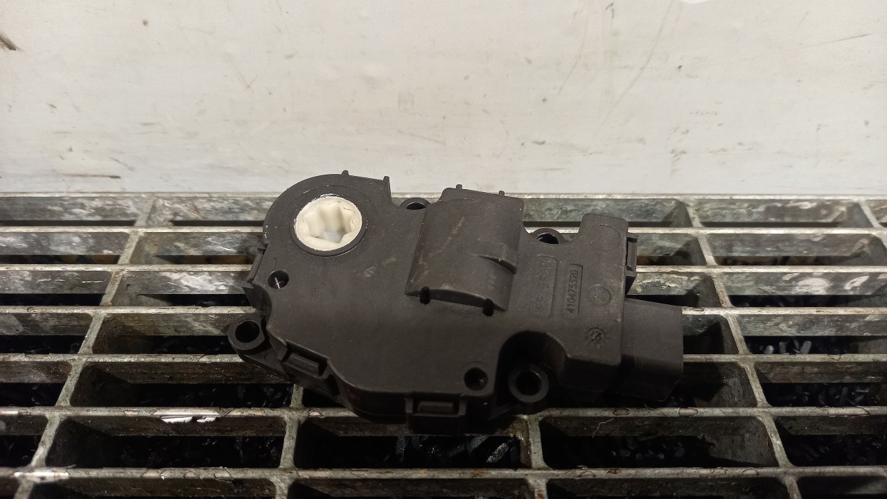 MOTORAS CLAPETA INCALZIRE BMW SERIA 3 F 30 - - (2011 2018)