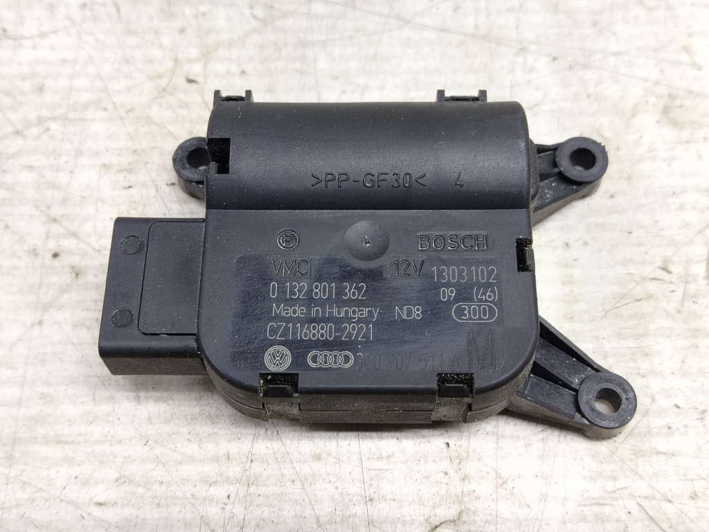 Motoras clapeta mixaj aer 0132801362 Audi A3 8P/8PA [facelift] [2004 - 2008]