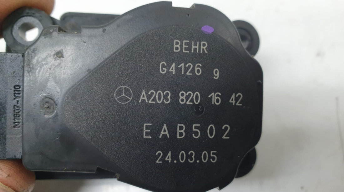 Motoras clapeta mixaj aer a2038201642 Mercedes-Benz C-Class W203 [2000 - 2004]