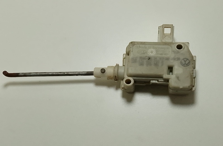 Motoras Clapeta rezervor 136862159A Volkswagen VW Golf 4 [1997 - 2006]