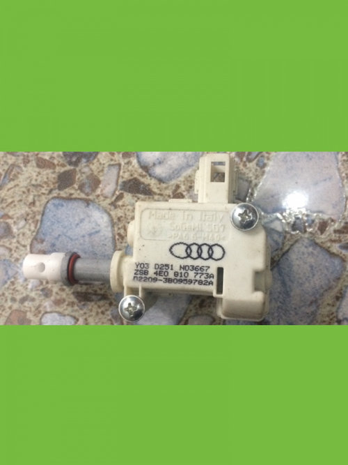 Motoras clapeta rezervor Audi A8 D3/4E [2002 - 2005] Sedan 4.2 tiptronic quattro (335 hp) AUDI A8 (4...