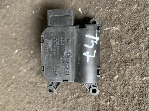 Motoras clapete aeroterma 8E2820511A Audi A4 B7 [2004 - 2008] Avant wagon 5-usi 2.0 multitronic (131...