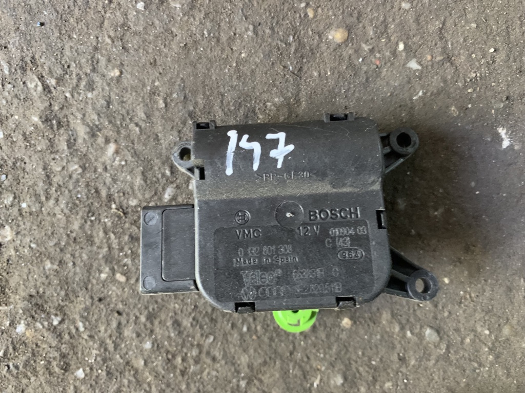 Motoras clapete aeroterma 8E2820511B Audi A4 B7 [2004 - 2008] Avant wagon 5-usi 2.0 multitronic (131 hp) 2.0 - ALT