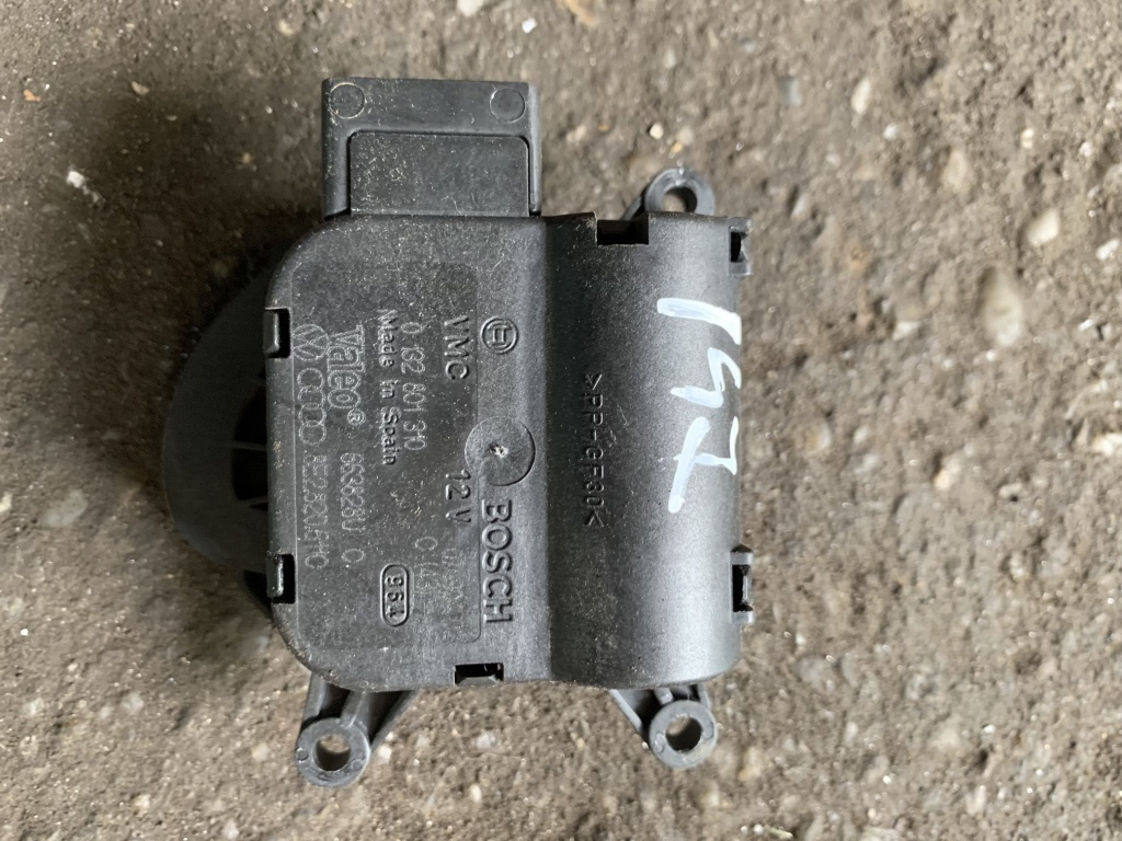 Motoras clapete aeroterma 8E2820511C Audi A4 B7 [2004 - 2008] Avant wagon 5-usi 2.0 multitronic (131 hp) 2.0 - ALT