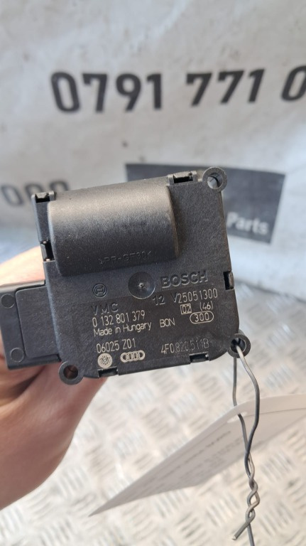 Motoras clima bord Audi Q7 an 2014 cod 0132801379
