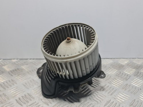 Motoras clima Opel Corsa E 2014-2019 13335075