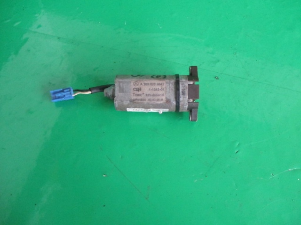 MOTORAS COD A2038203642 MERCEDES C CLASS W203, CLK CLASS 209
