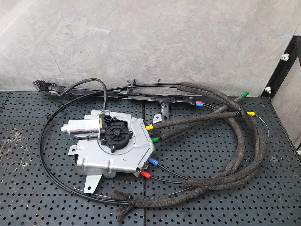 Motoras cu cablaj trapa bmw seria 5 f11 c10044006 9904006816