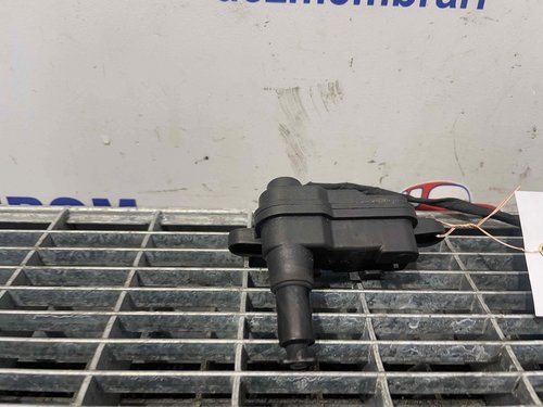 MOTORAS DESCHIDERE AUDI A4 - - (2015 2018)