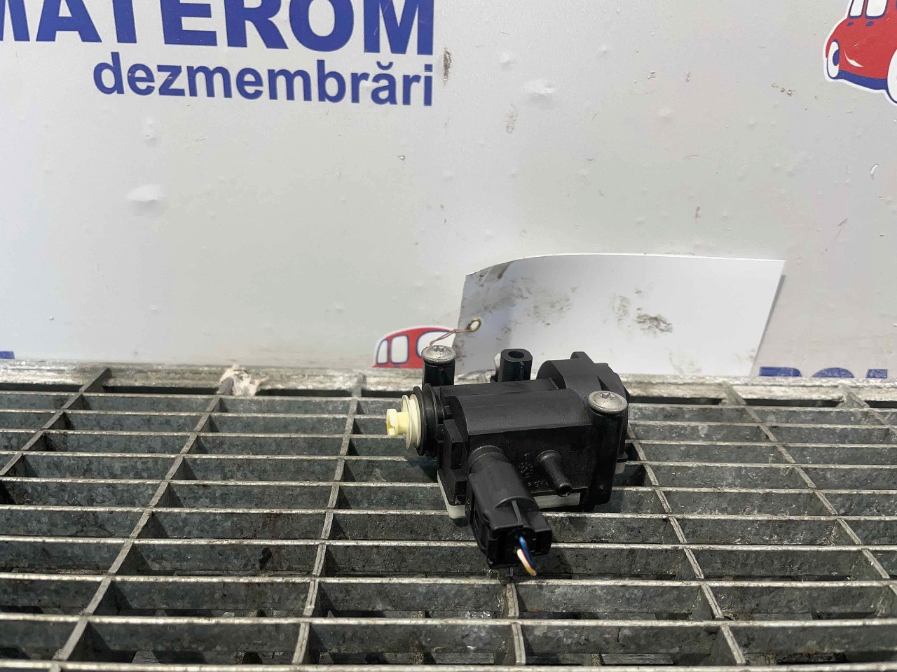 MOTORAS DESCHIDERE BMW SERIA 5 F 10 SERIA 5 F 10 - - (2010 2014)
